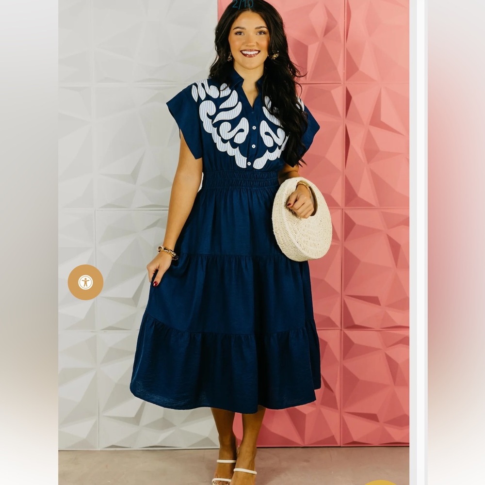 NWT Mod Boutique The Isaiah Embroidered Tiered Midi Dress Medium